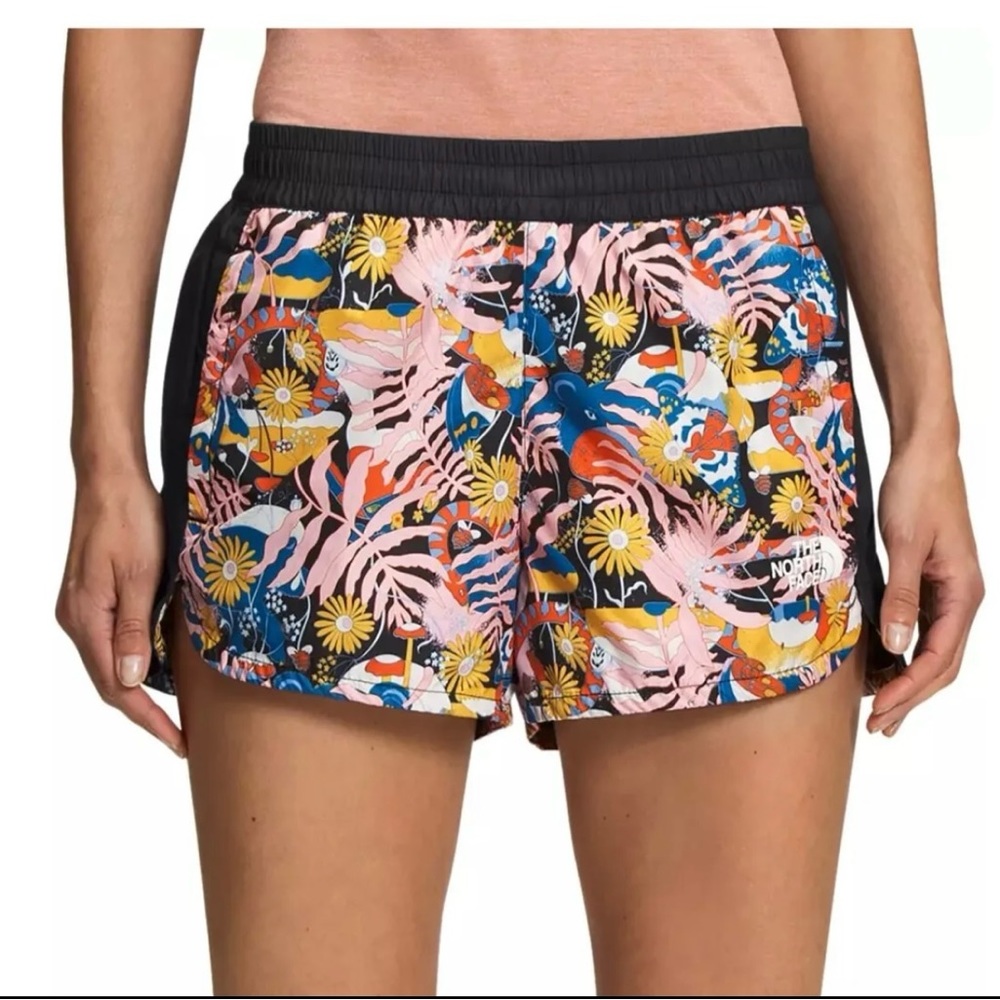 The Northface Womens Hydrenaline 2000 Shorts | Item # 11005